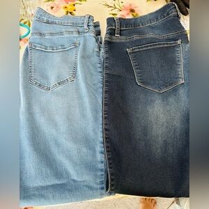 2 for 1 Fashion Nova size 16 light and dark wash jeans